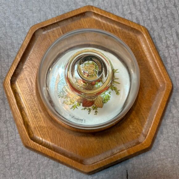 Vintage Goodwood Spice O' Life Teak Cheese & Cracker Board w/ Dome - Picture 2 of 6